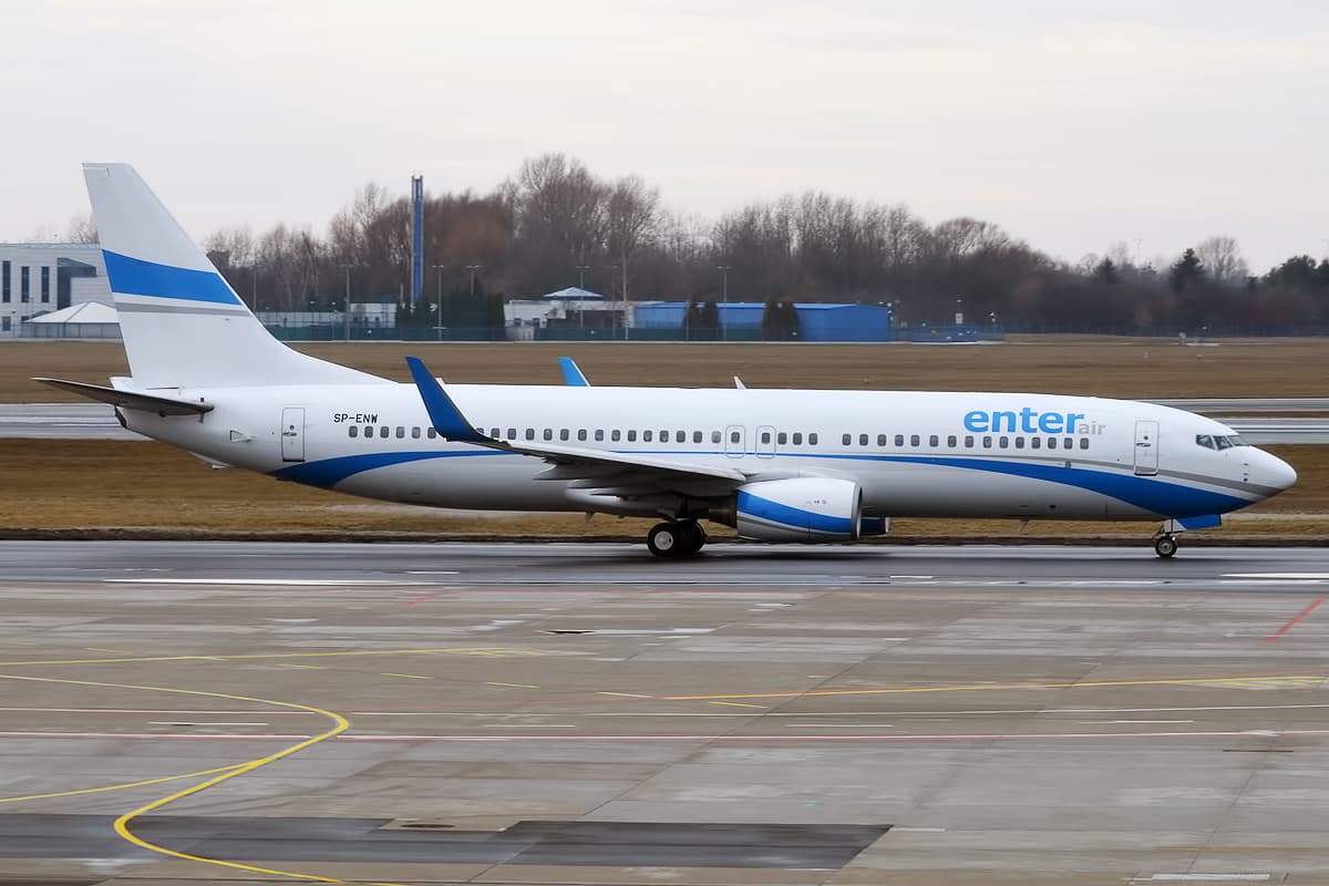 Enter Air Flugentschädigung: Vollständiger EU261 Leitfaden für Charterpassagiere